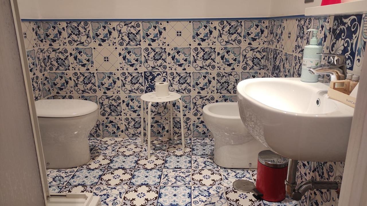 Marchesa Lulu Hotel Salerno Bagian luar foto
